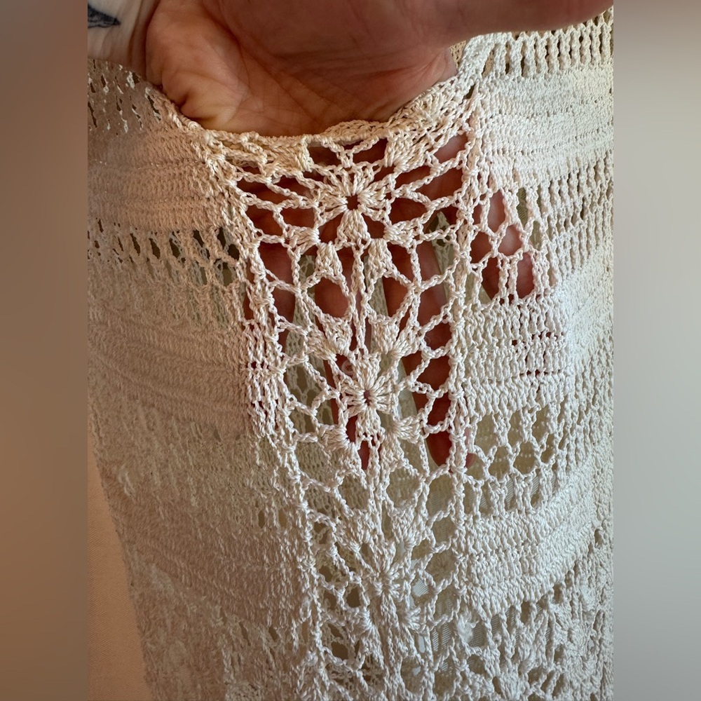 🤍 Forever 21 Cream Crochet Dress Size S- L 100% Viscose - Picture 6 of 8